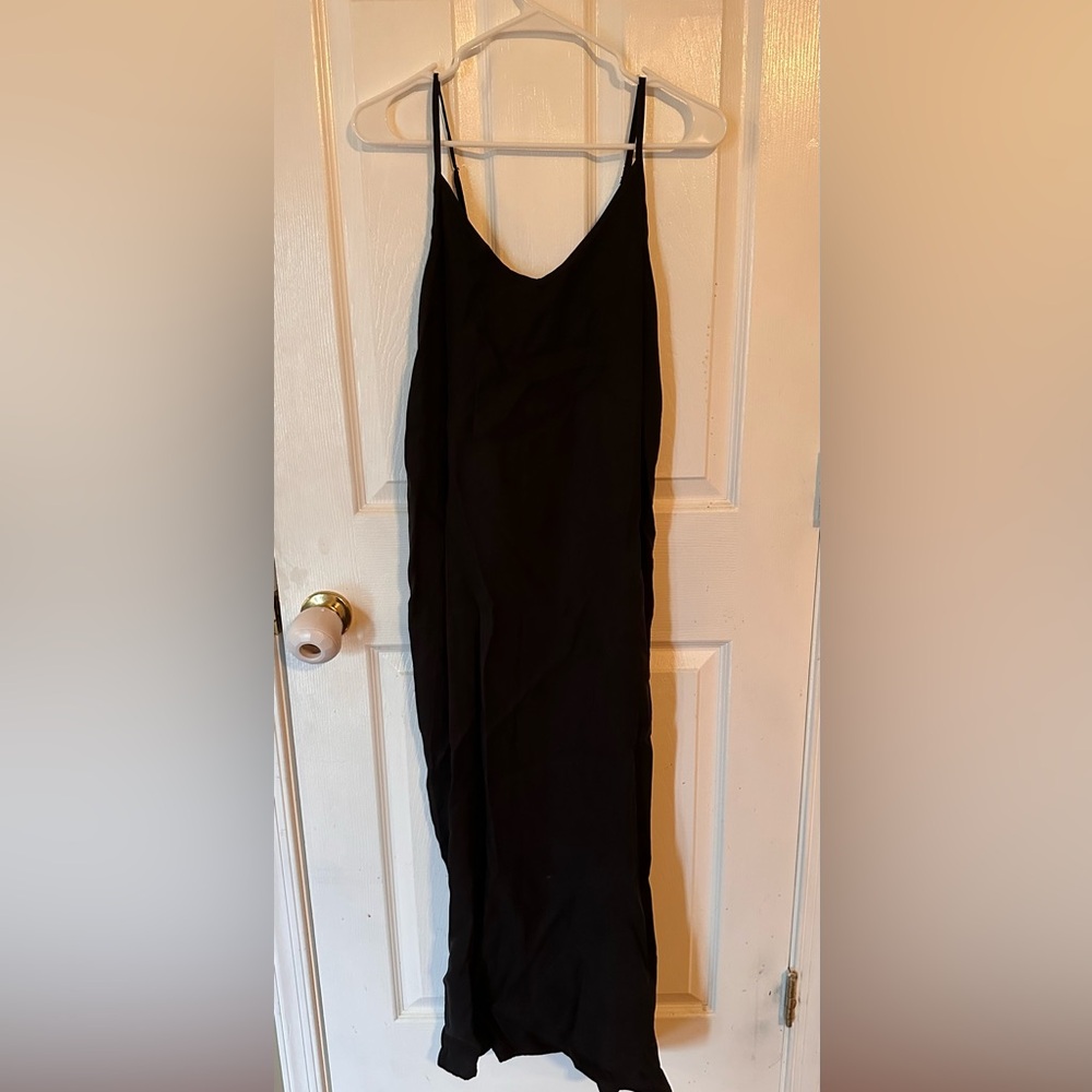 Fame on Central HAILEY V NECK JUMPER-BLACK